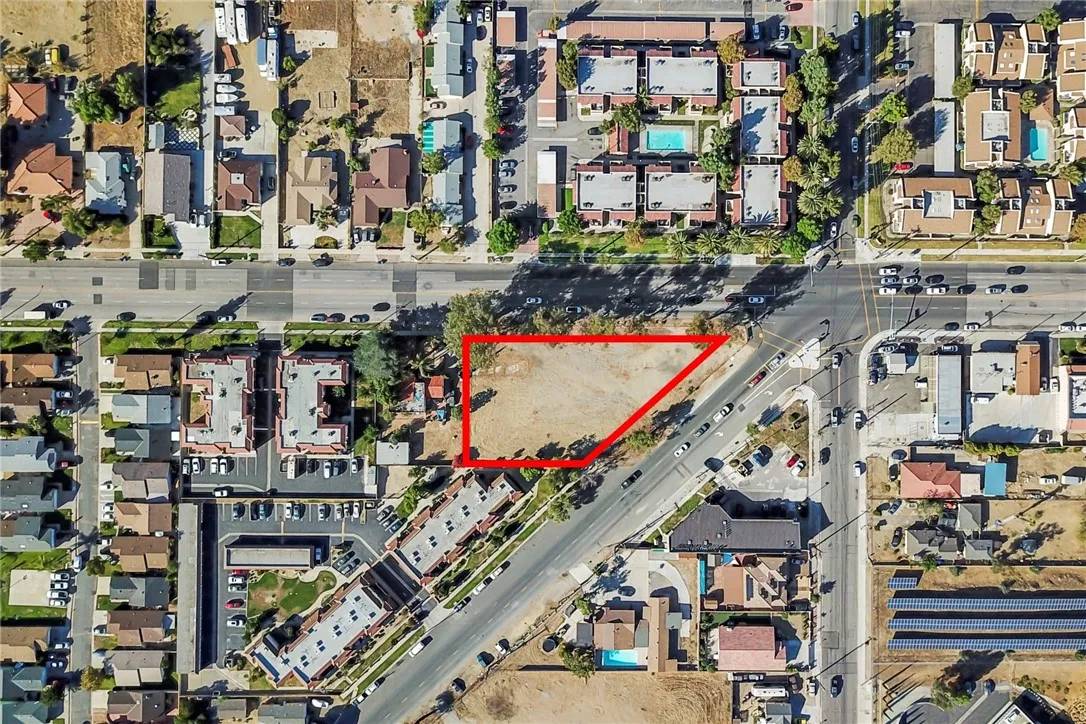 Fontana, CA 92335,8916 Fontana