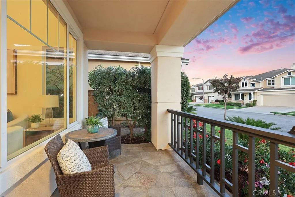 Brea, CA 92823,3612 Skylark Way