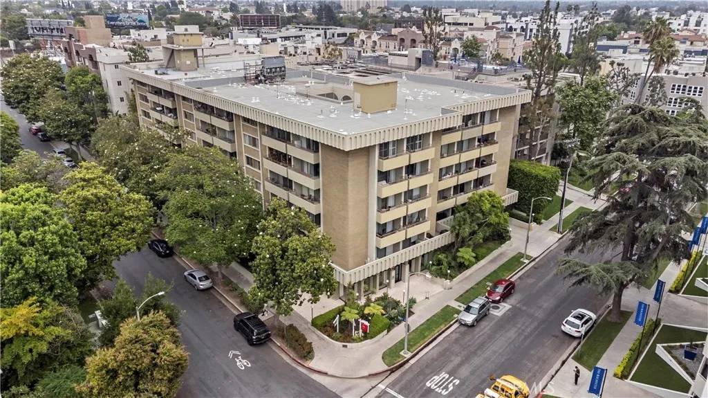 Los Angeles, CA 90024,1300 Midvale Avenue #308