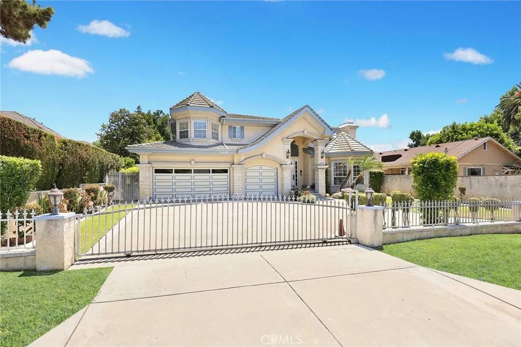 Arcadia, CA 91006,1526 S 2nd Avenue