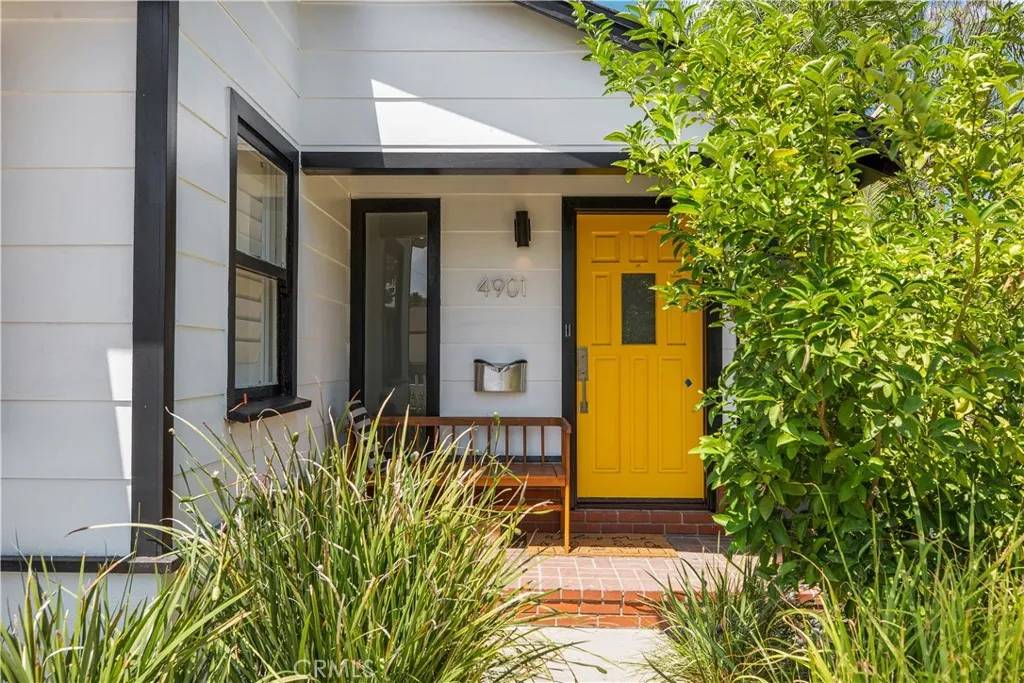 Sherman Oaks, CA 91423,4901 Ethel Avenue