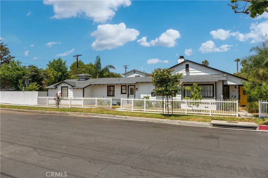 Sherman Oaks, CA 91423,4901 Ethel Avenue