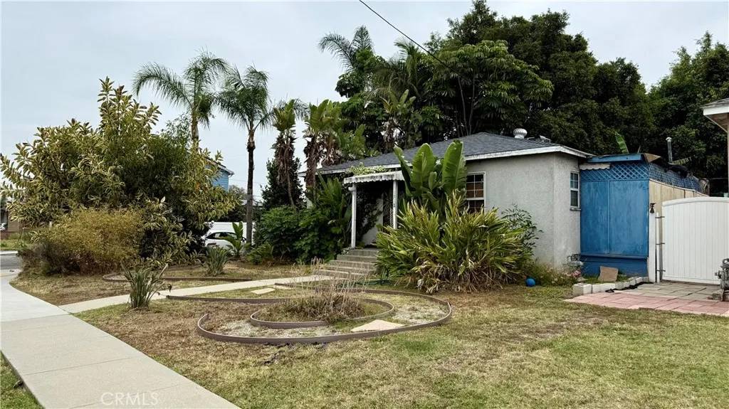 Long Beach, CA 90807,1518 E Luray Street