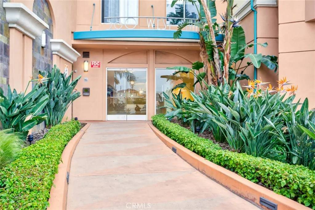 Alhambra, CA 91801,580 W Main Street #102