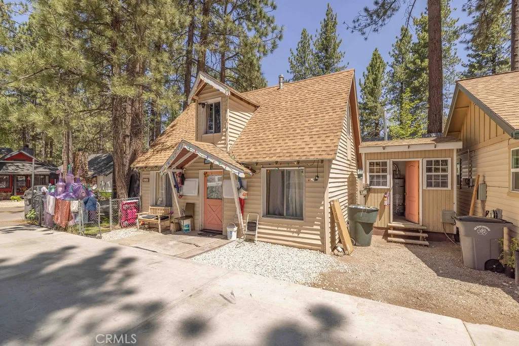 Big Bear Lake, CA 92315,439 Jeffries Road