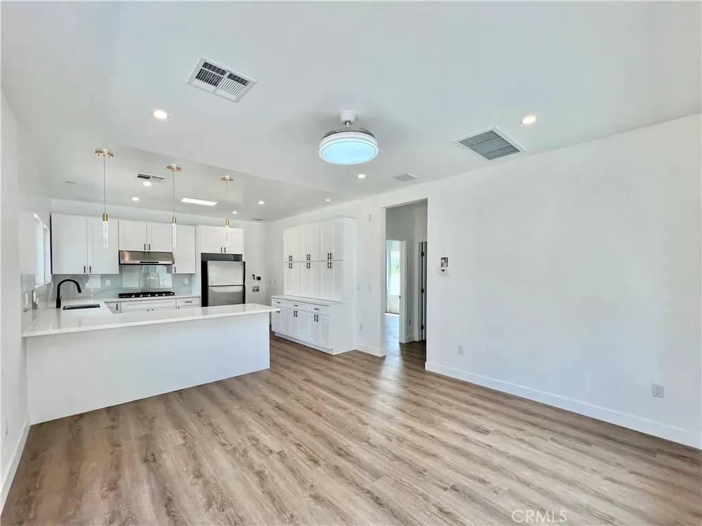 Arcadia, CA 91006,917 Wigwam #B