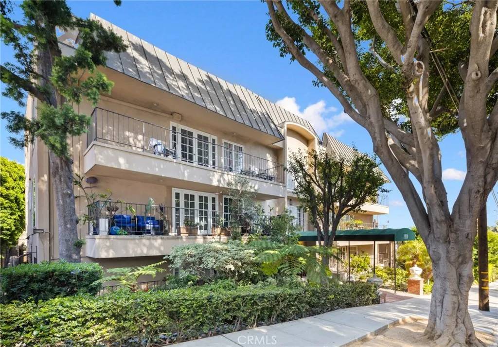 West Hollywood, CA 90069,1010 Palm Avenue #207