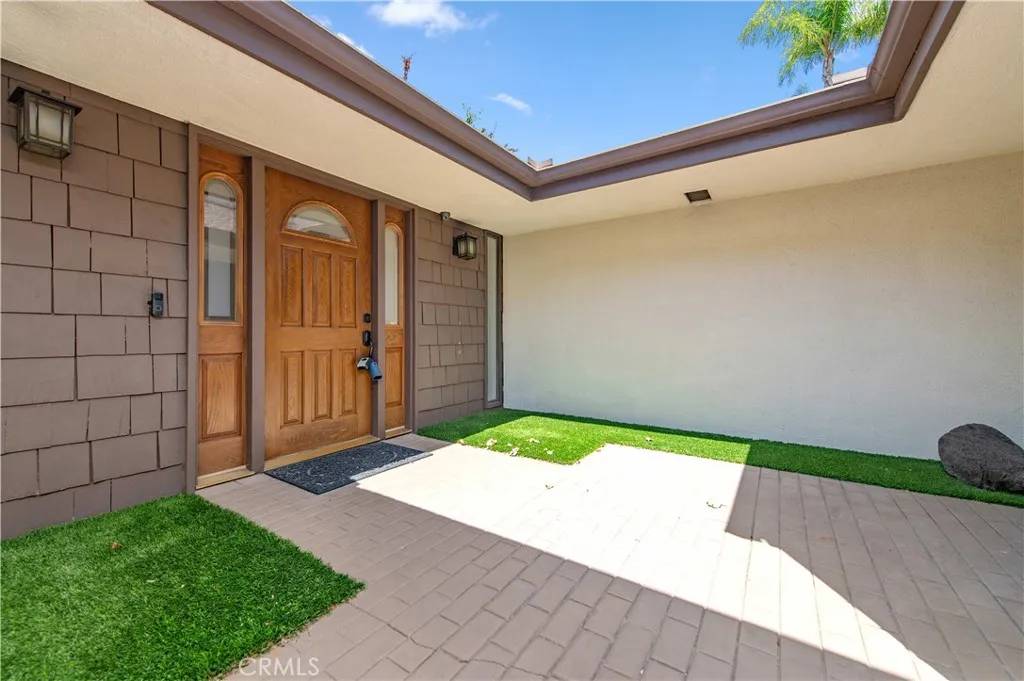 Whittier, CA 90605,9411 Friendly Woods Lane