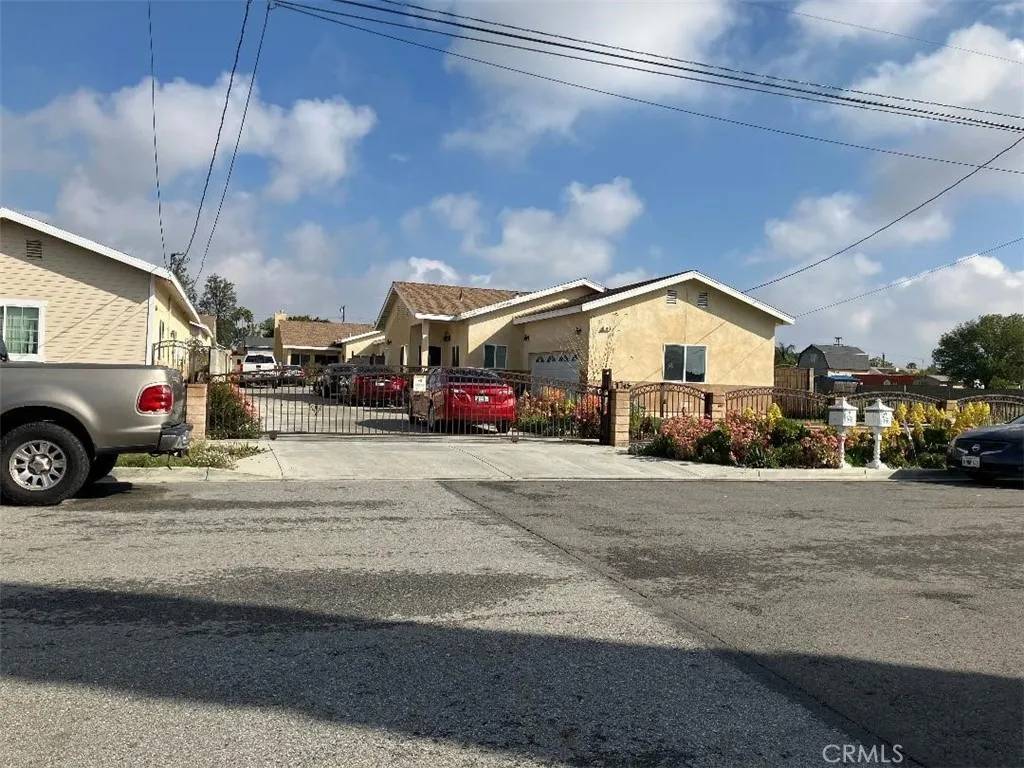 Fontana, CA 92336,17548 Court Street
