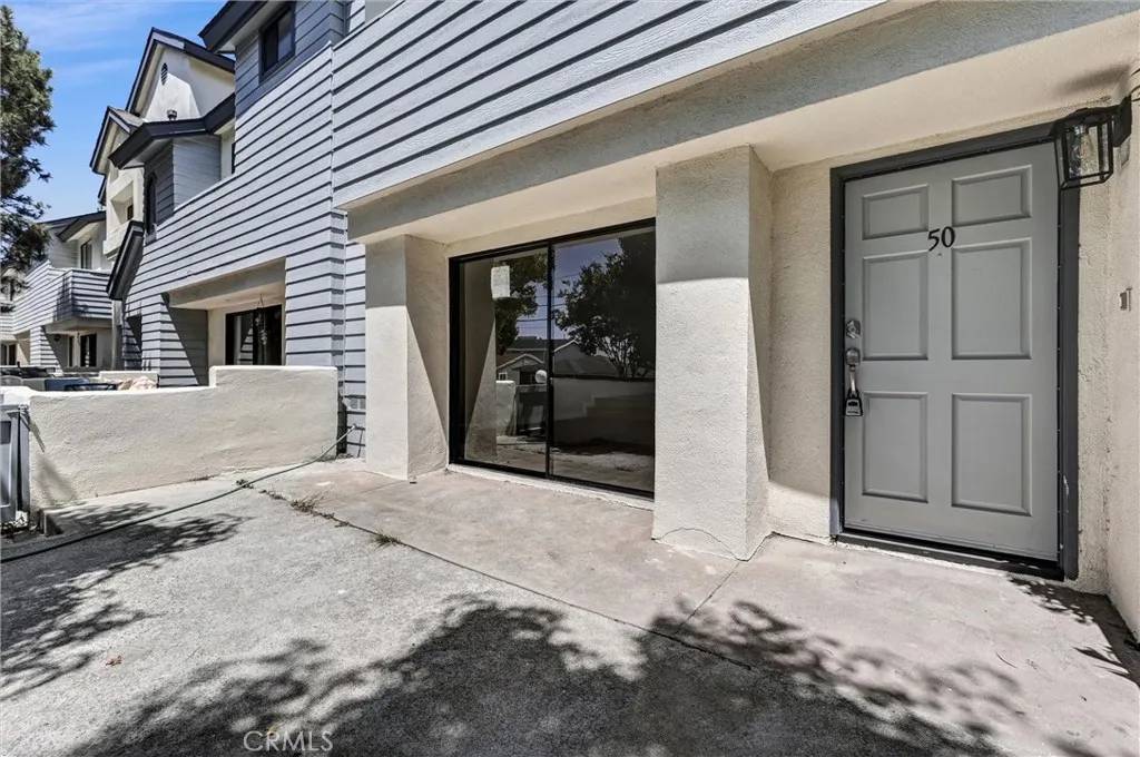 Lawndale, CA 90260,15111 Freeman Avenue #50