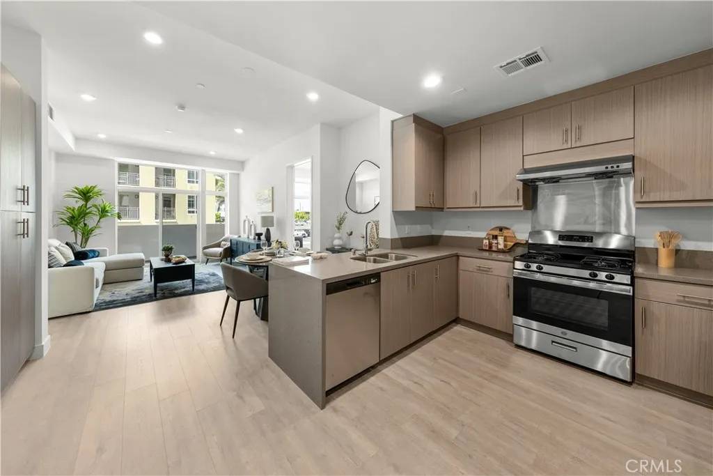 Alhambra, CA 91801,168 S Monterey Street #511