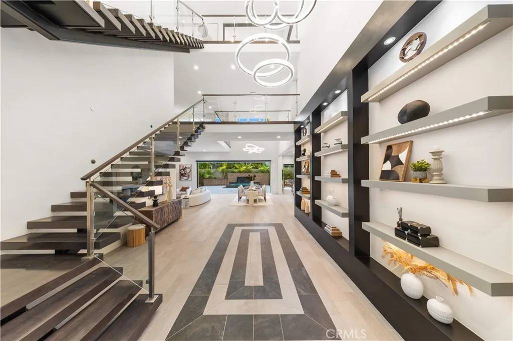 Irvine, CA 92618,61 Dorado