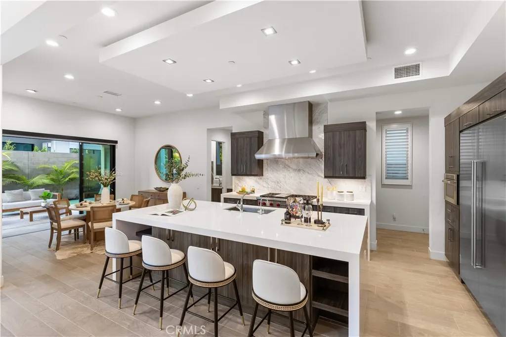 Irvine, CA 92618,61 Dorado