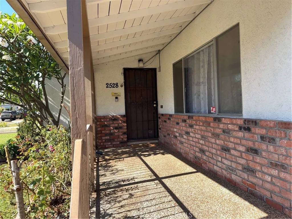 Alhambra, CA 91803,2528 Whitney Drive