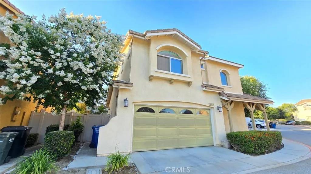 Pomona, CA 91766,1063 S Reservoir Street