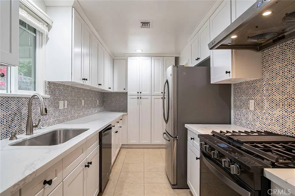 San Gabriel, CA 91775,9111 Southview Road