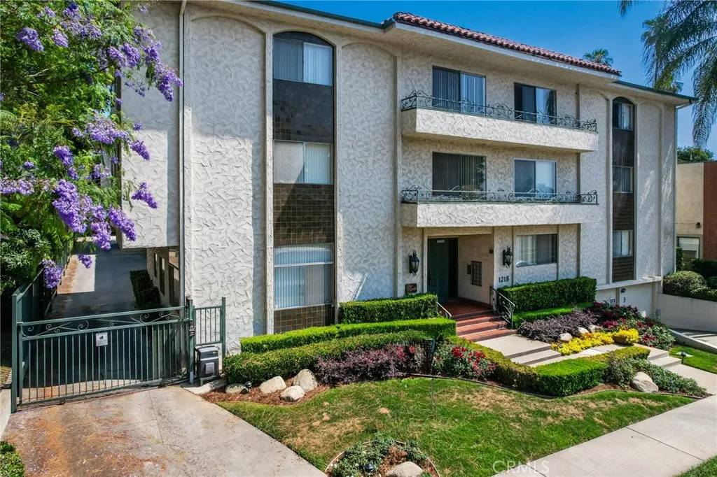 South Pasadena, CA 91030,1218 Pine Street