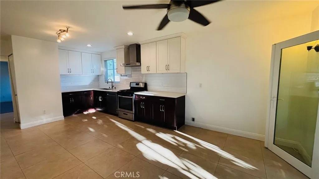 Covina, CA 91722,3933 Shadydale