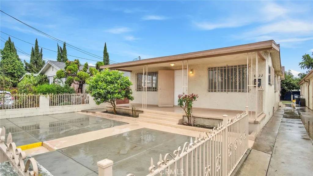 Los Angeles, CA 90001,8022 Crockett Boulevard