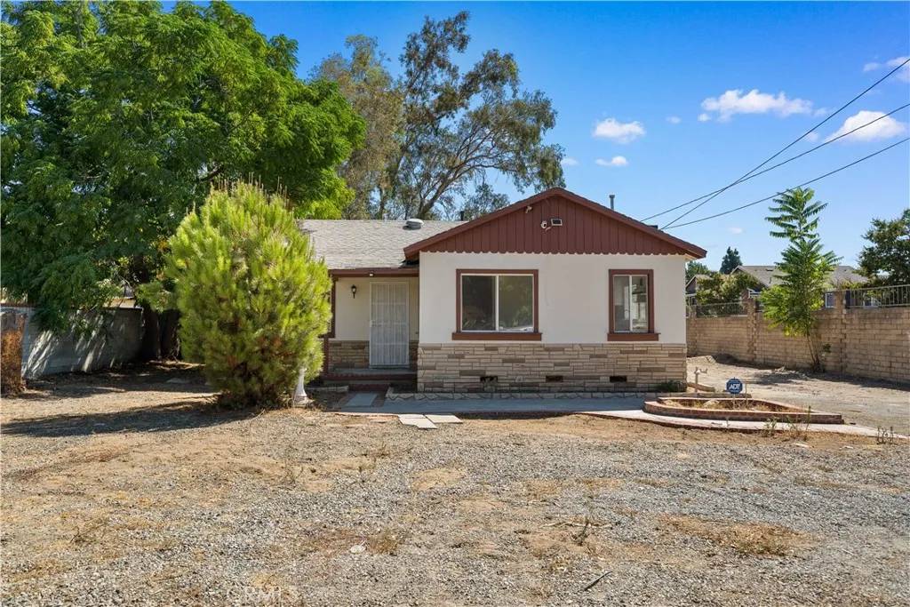 Rialto, CA 92335,8139 N Maple Avenue