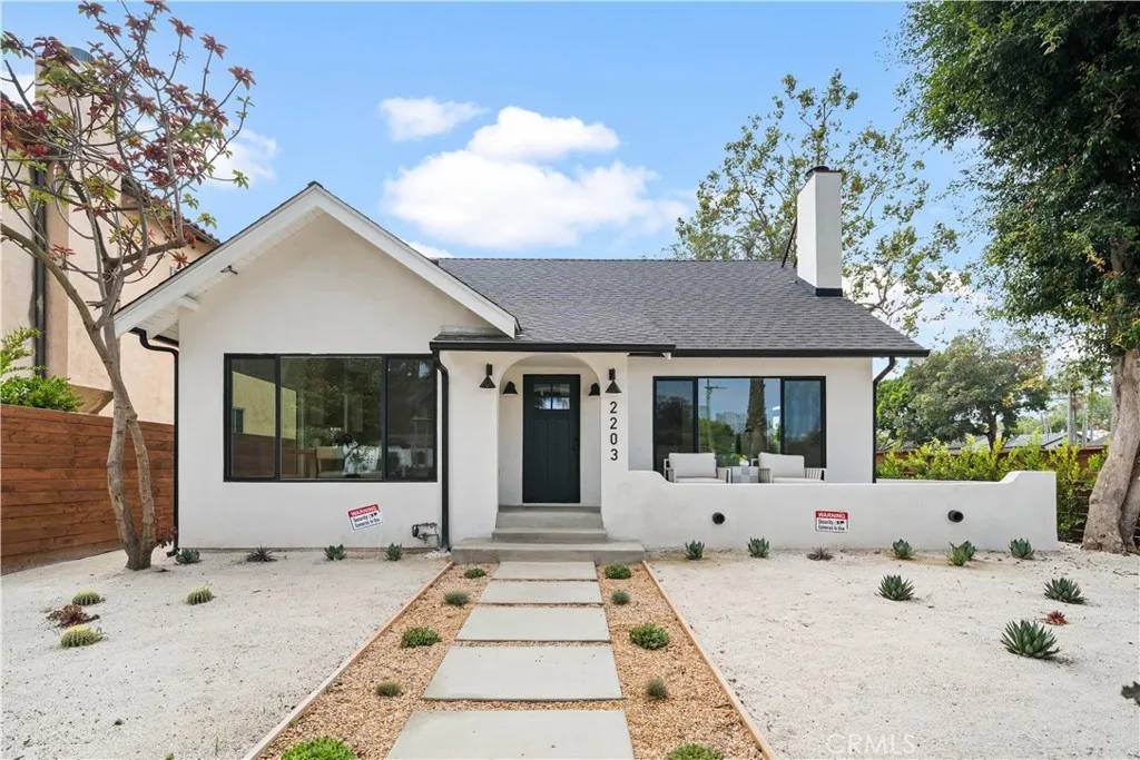 Los Angeles, CA 90064,2203 Pelham Avenue