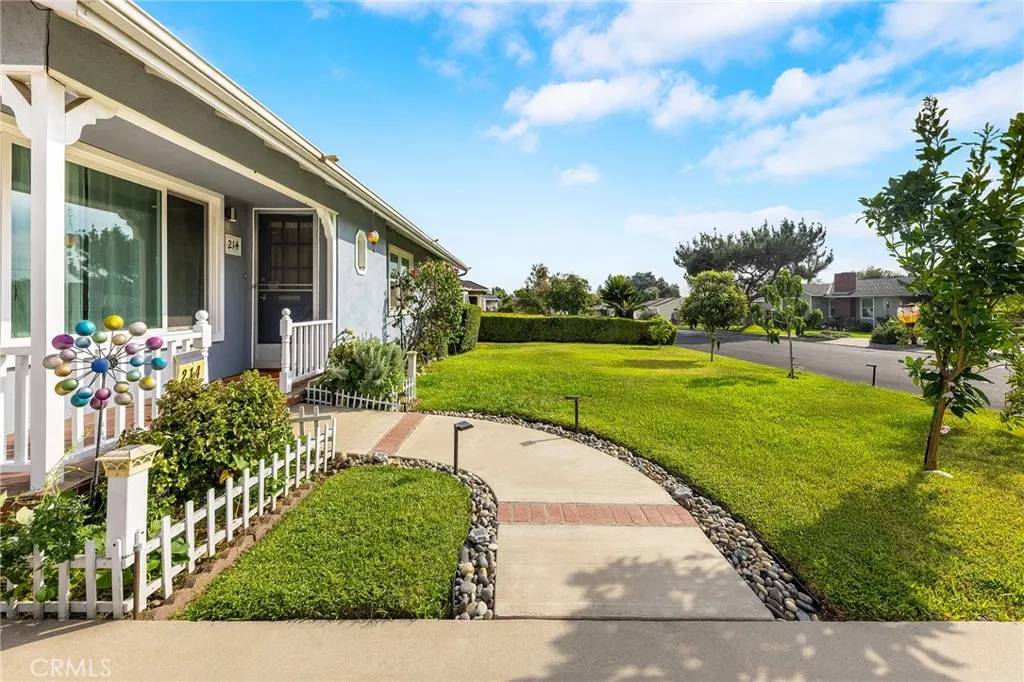 Monrovia, CA 91016,214 Fowler