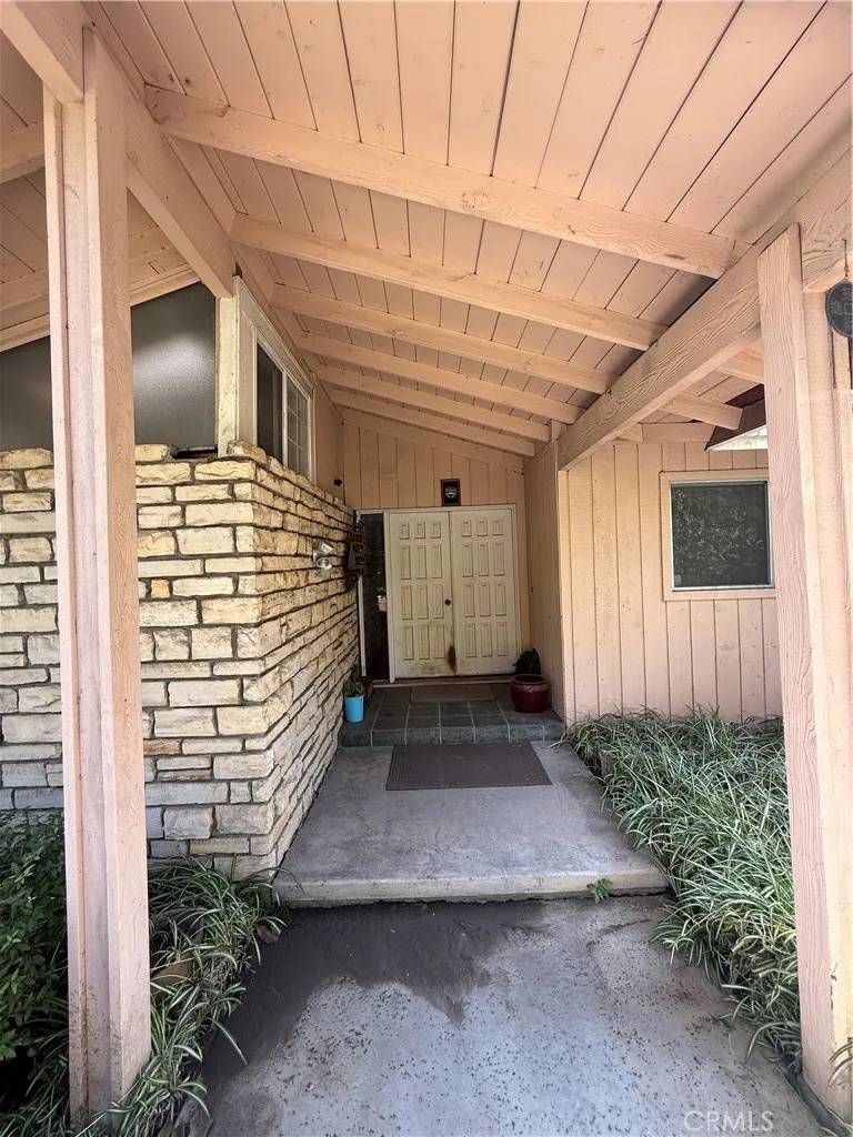 Fullerton, CA 92835,2973 Lakeview Way