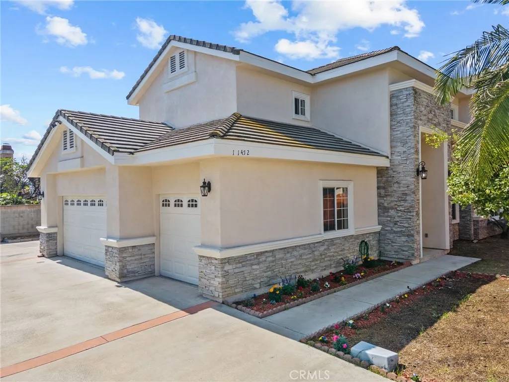 El Monte, CA 91732,11452 Lambert