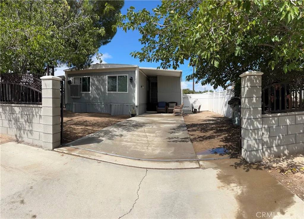 Hesperia, CA 92345,19190 Hinton Street