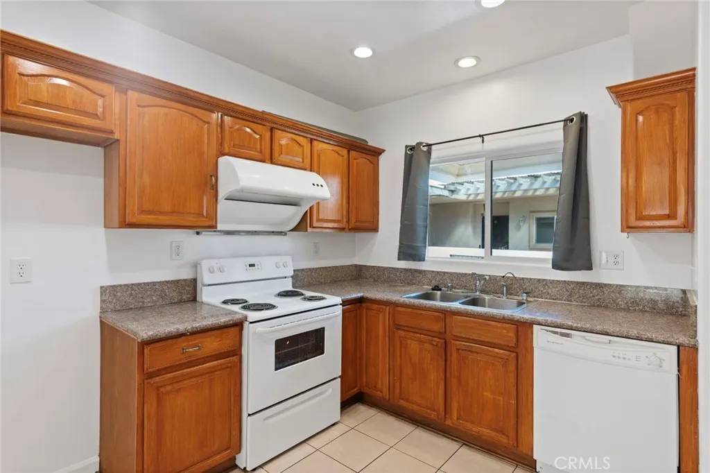 Monterey Park, CA 91754,421 S Garfield #79