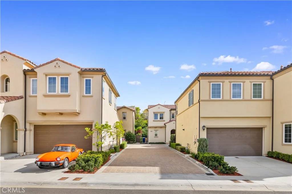 Porter Ranch, CA 91326,20611 W Chestnut Circle