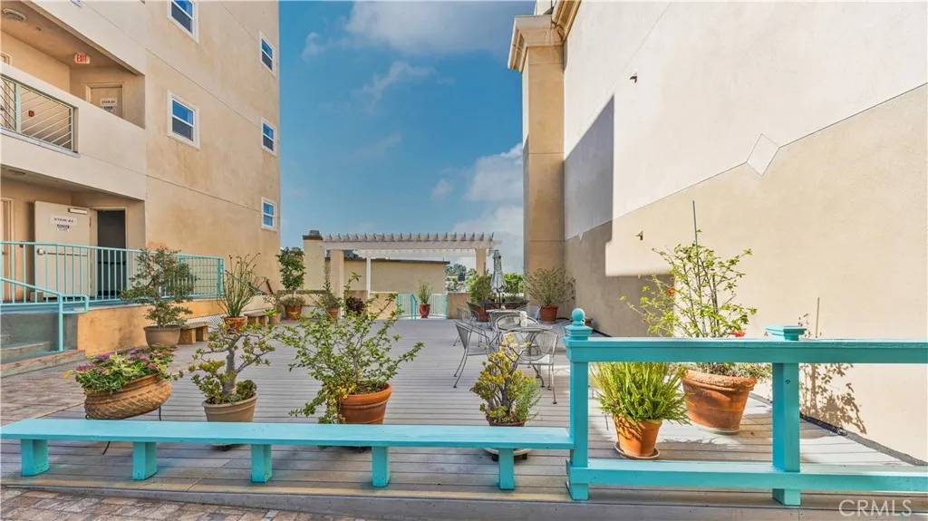 Monterey Park, CA 91754,421 S Garfield #10