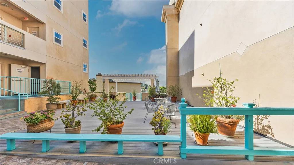 Monterey Park, CA 91754,421 S Garfield #10