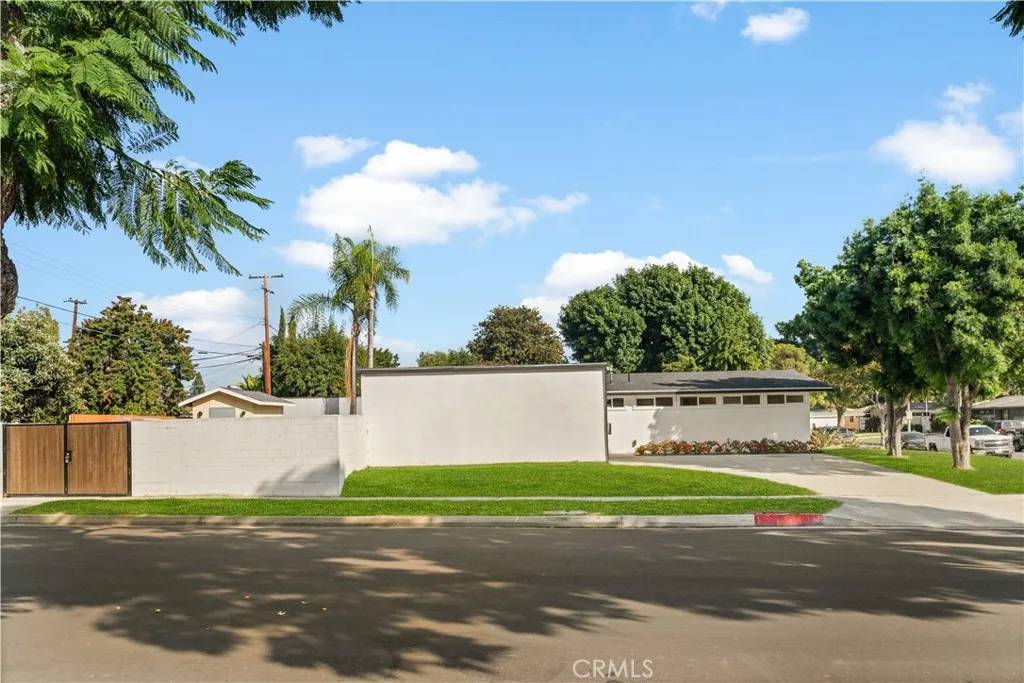 Fullerton, CA 92831,2431 Santa Ysabel Avenue