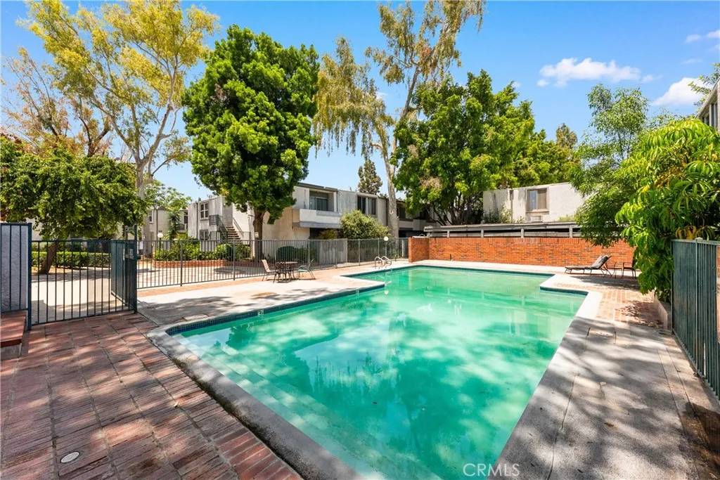 Tarzana, CA 91356,18620 Hatteras #173