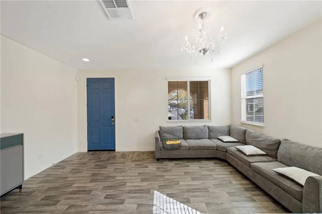 Eastvale, CA 92880,7691 Coffeeberry Drive