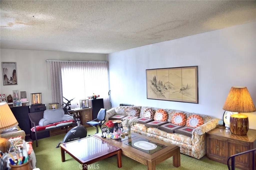 Cypress, CA 90630,10601 Knott