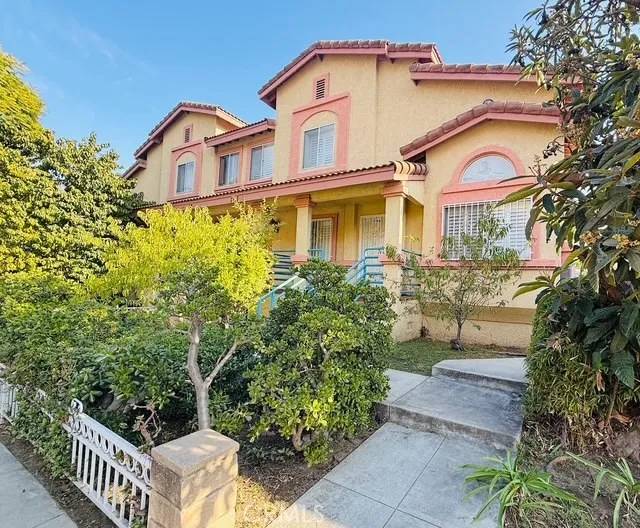 Alhambra, CA 91801,108 E Commonwealth