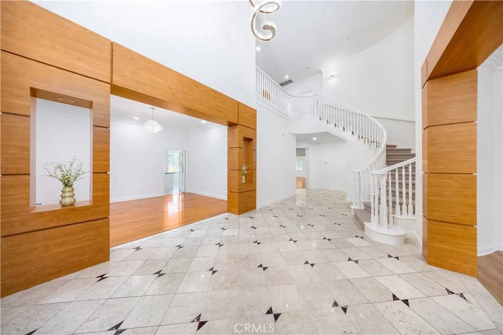 Arcadia, CA 91006,68 E Longden Avenue