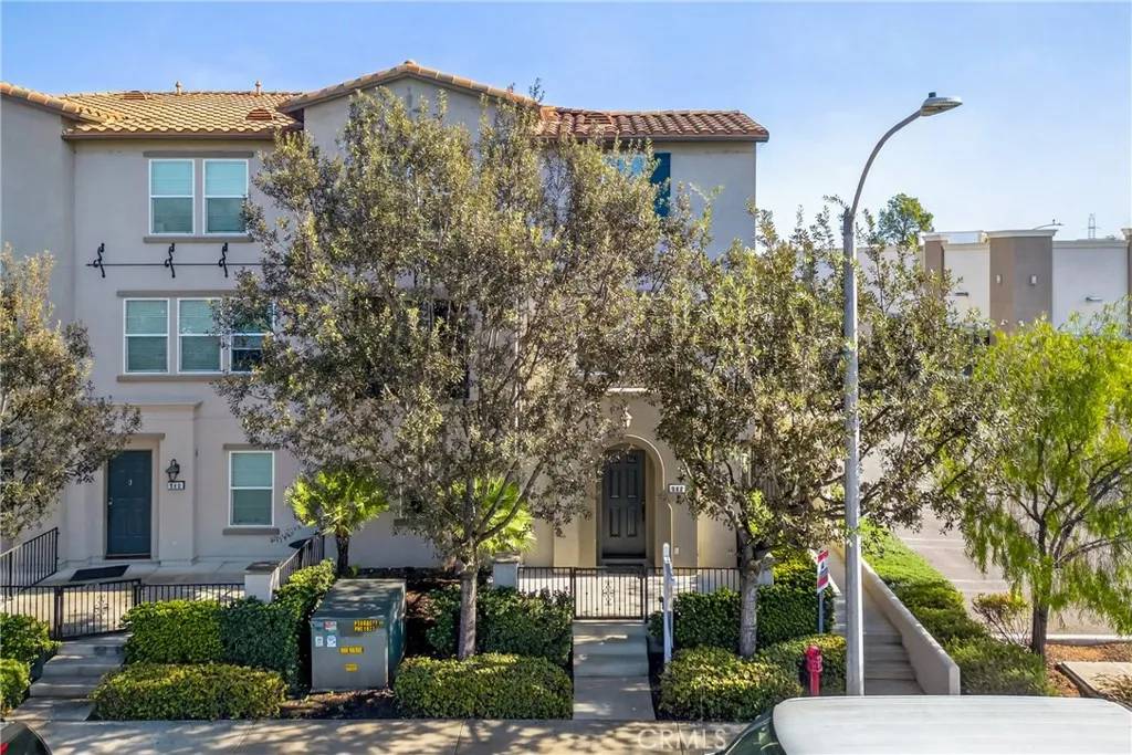 Montebello, CA 90640,942 S 4th