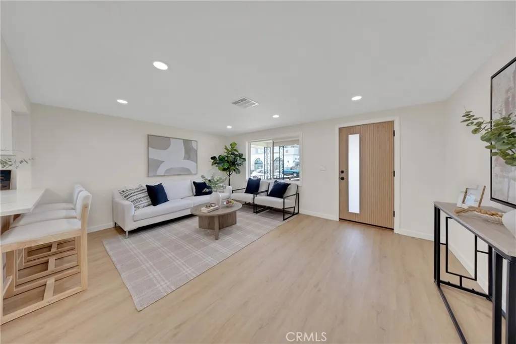 Los Angeles, CA 90063,132 N Rowan Avenue