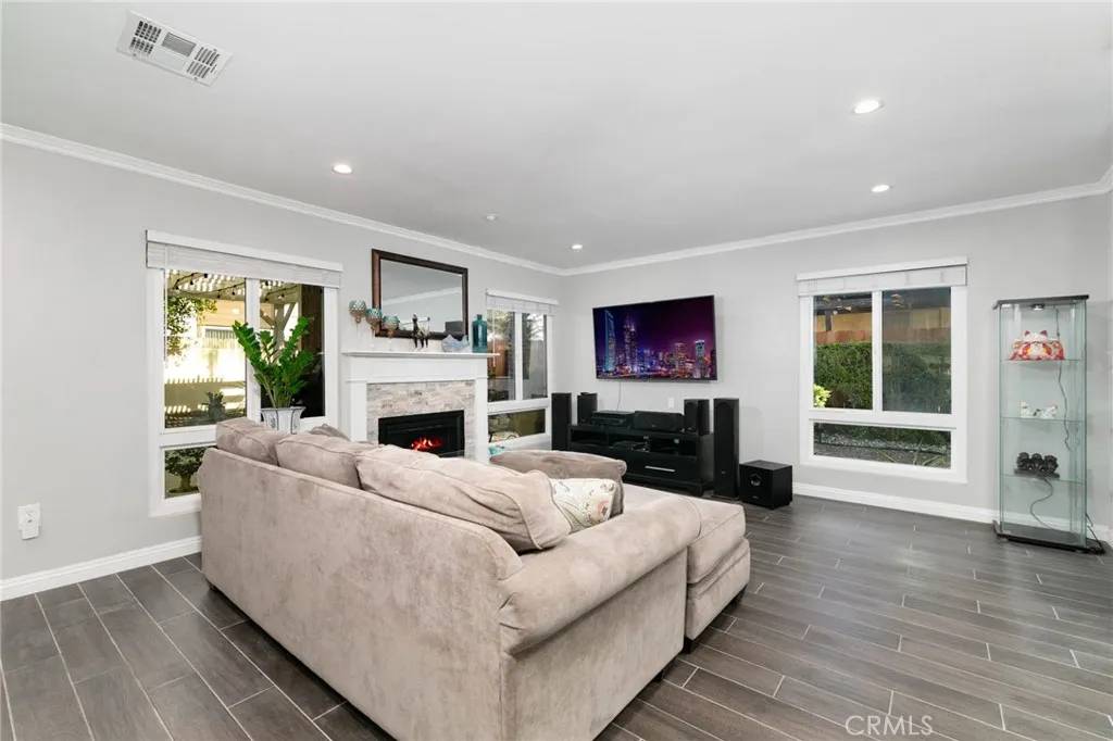 Duarte, CA 91010,2647 Calle Martos