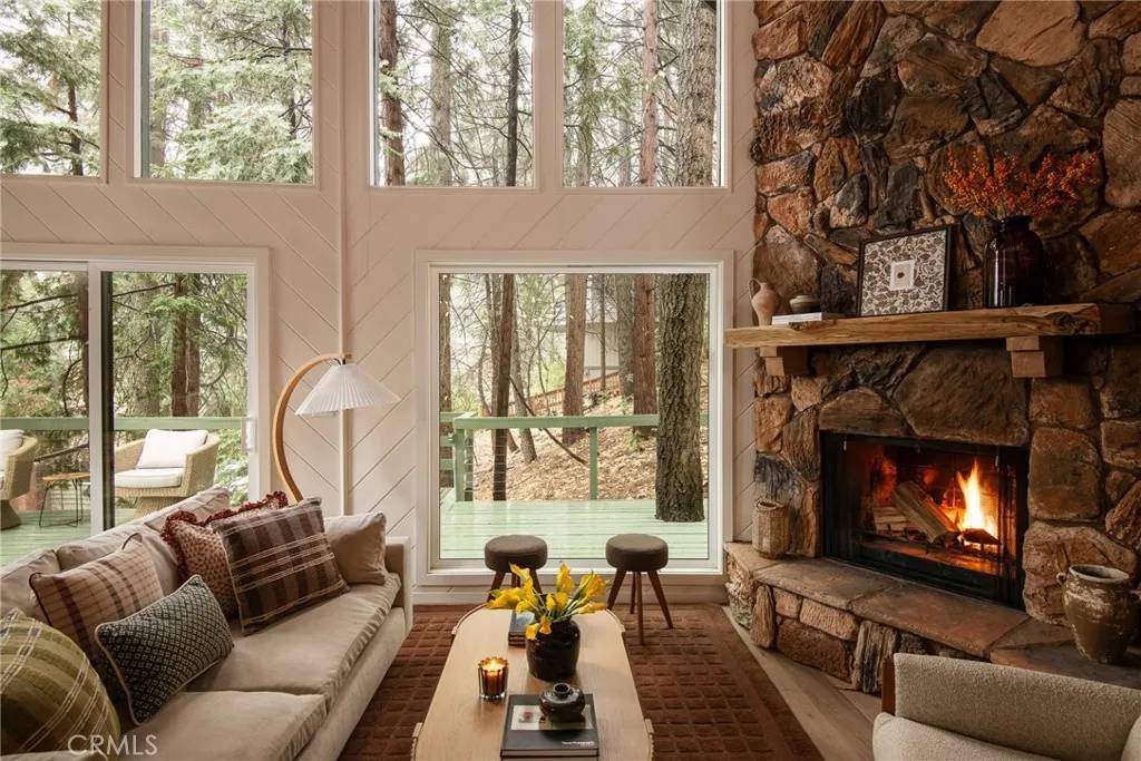 Lake Arrowhead, CA 92352,28443 Altamont Court