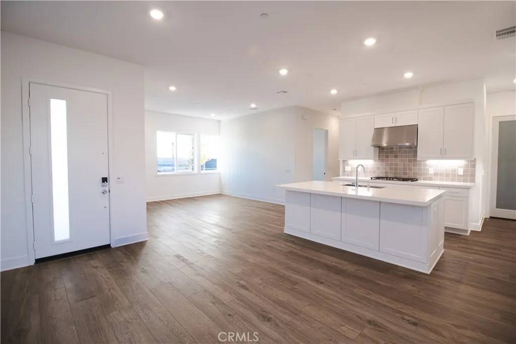 Irvine, CA 92618,635 Gadwall