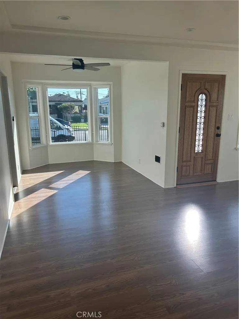 Los Angeles, CA 90003,161 W 84th