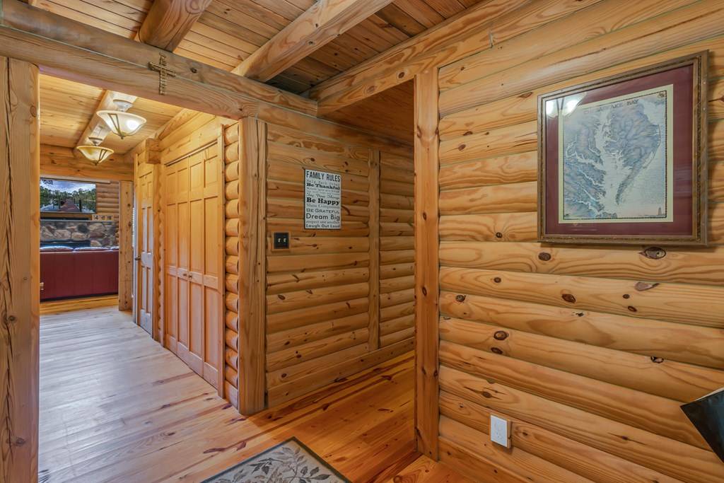 Heathsville, VA 22473,300 Lighthouse Lane