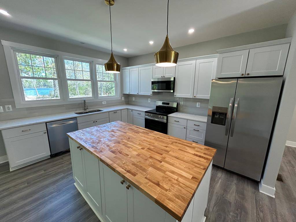 Reedville, VA 22539,521 Taylors Beach Road