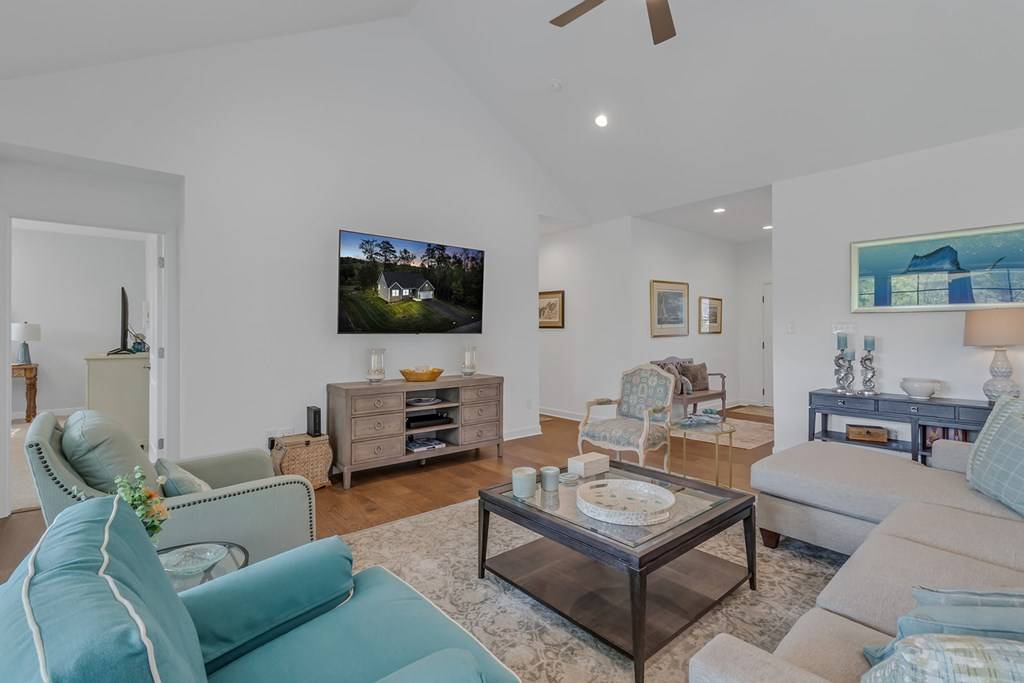 Irvington, VA 22480,54 Genevieve