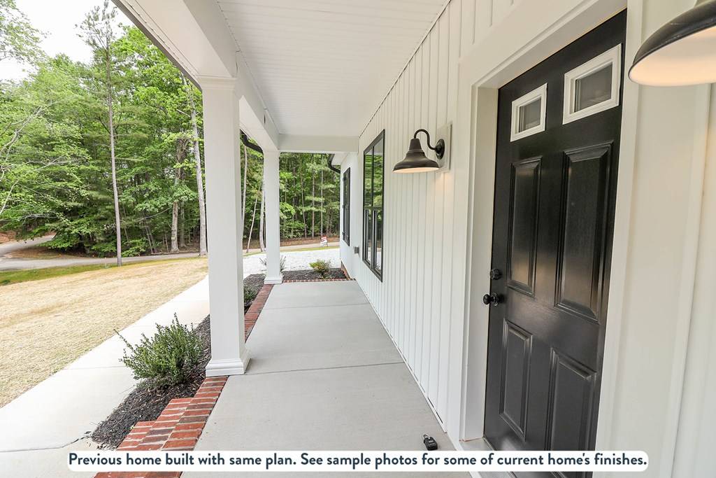 Kilmarnock, VA 22482,37 Oakland Street