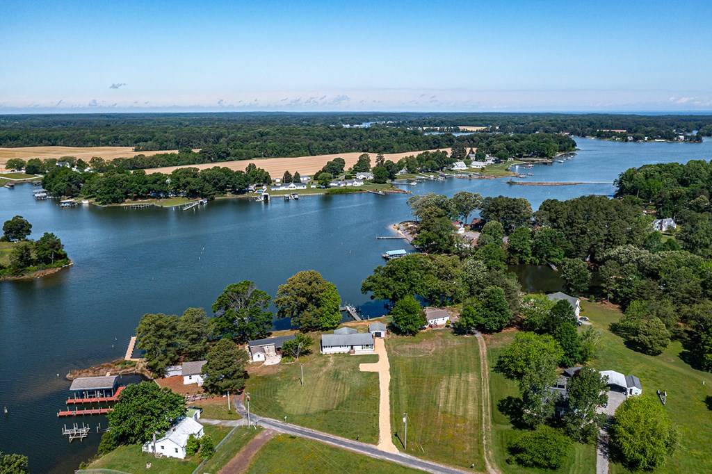 Reedville, VA 22539,742 Sweet Hall Drive